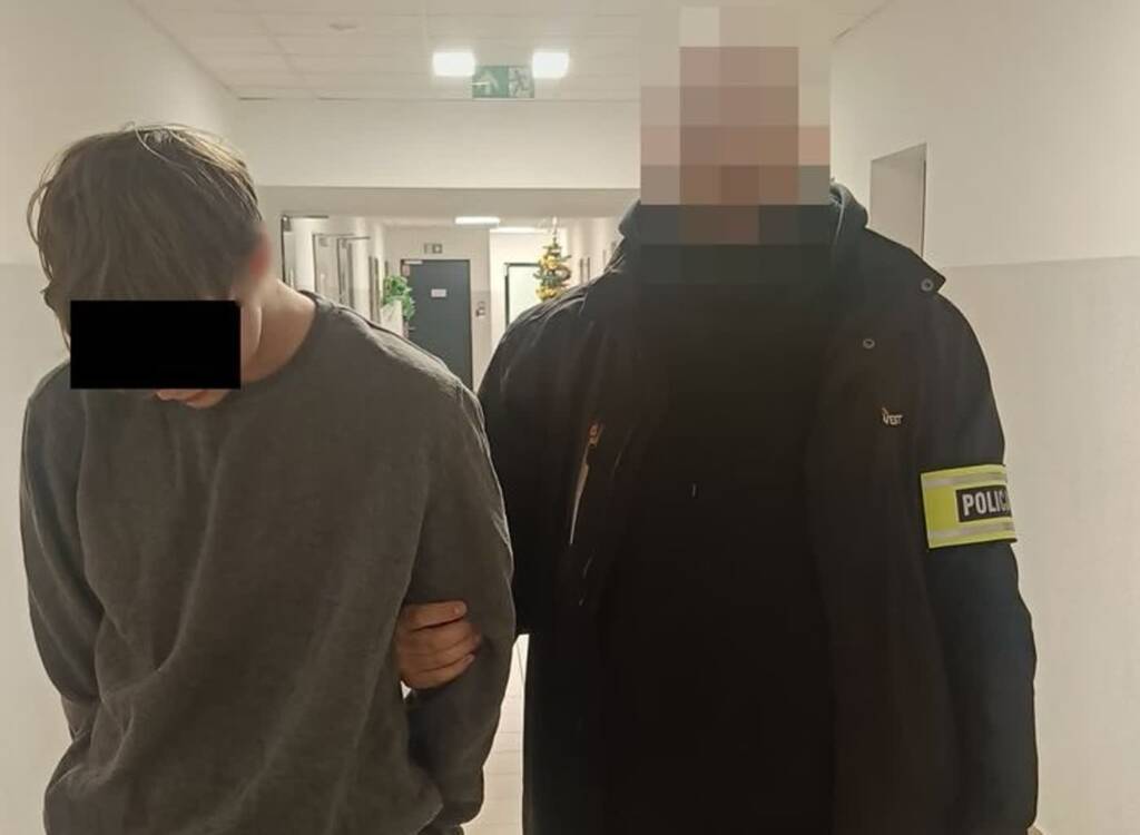 EAttachments92160735e26f3a22cdbc088d5ea5ab680a08770 xl