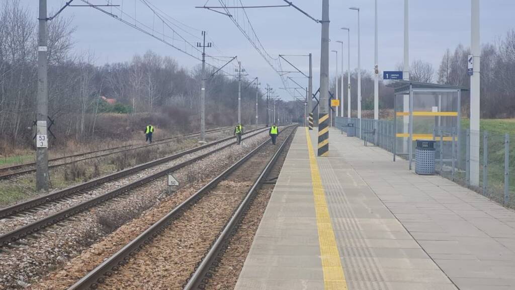 Fałszywy alarm na kolei. Sprawcy grozi więzienie 2 EAttachments92273652c19487af87bbb1c54b92b7de4894bae xl