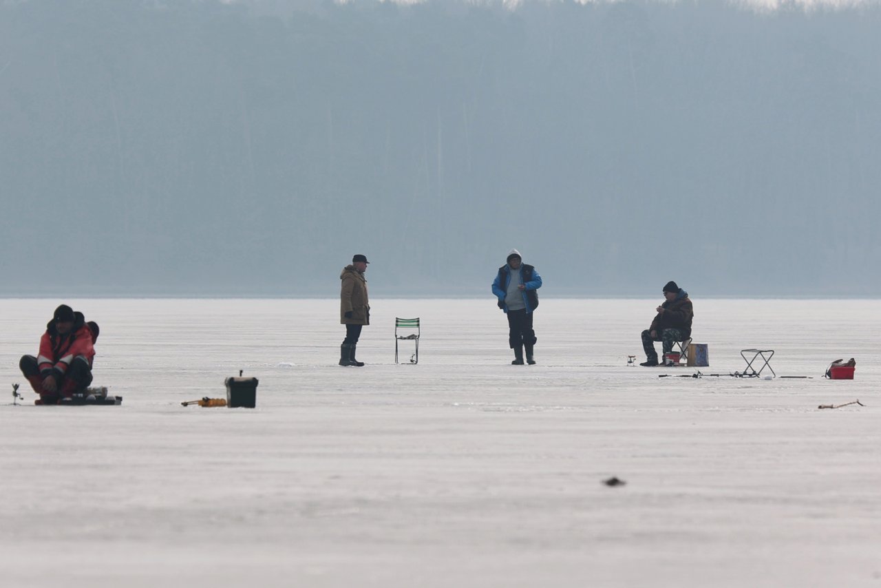 Nie ma bezpiecznej grubości lodu. Zachowajmy ostrożność na zamarzniętych zbiornikach wodnych!