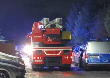 Pożar w bloku. Policjant uratował starszą kobietę 5 EAttachments92558624a826f623e8c29abcd4e26dba822d7eb xl