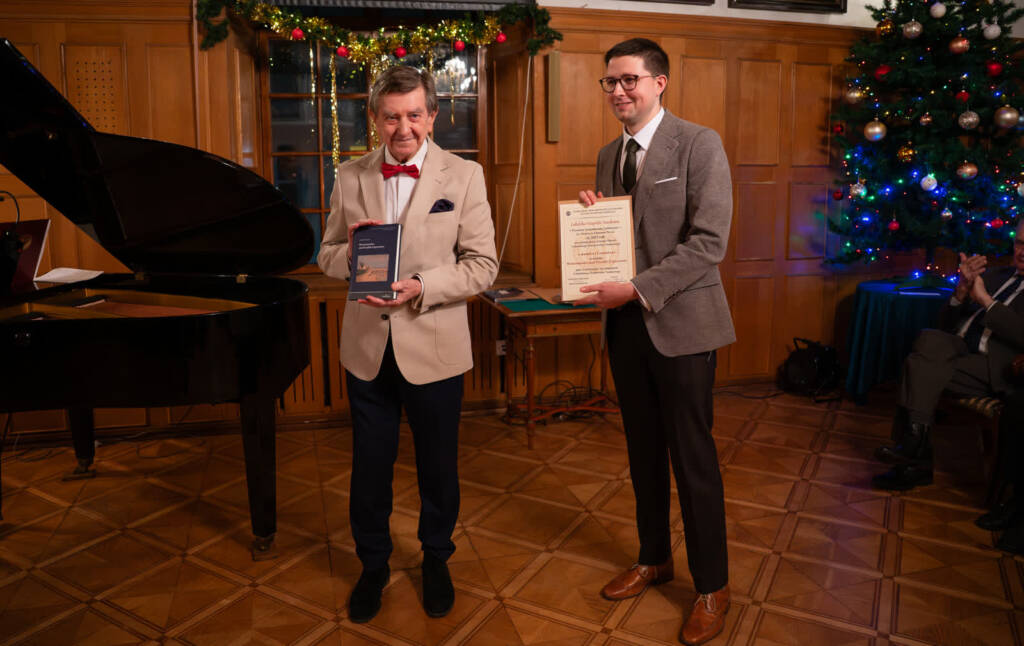 EAttachments9258112c4197a5713395d44f65e93a66e99b335 xl