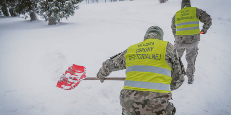 Zamość zasypany śniegiem. Do pomocy w odśnieżaniu rusza WOT 1 EAttachments92588613770abb5db2dcd67d804ee257d009685 xl
