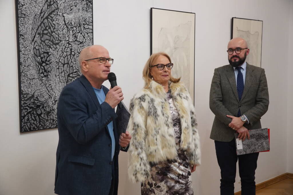 "Utkane srebrną nicią" - wernisaż wystawy Elżbiety Dudek 1 EAttachments92627605a86c5e91a1c443d1abff3c1e62e50db xl