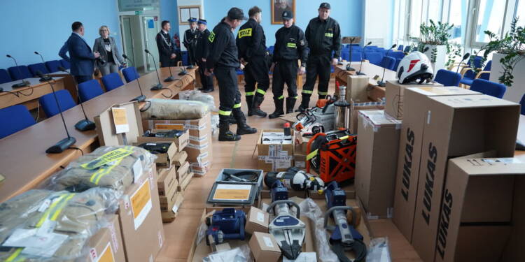 Nowy sprzęt, większe bezpieczeństwo. Puławy gotowe na sytuacje kryzysowe 1 EAttachments9273596510b8e703b1ad2eb1e9963be4ad75d47 xl