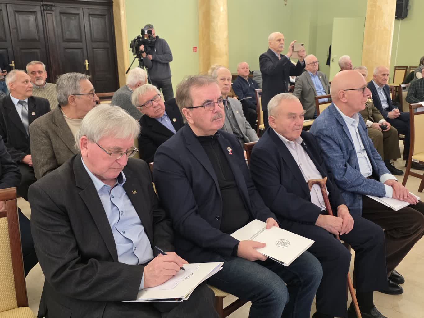 Lech Parell: więcej środków na pomoc dla kombatantów i osób represjonowanych 3 615732263_1206882894965075_6265630635338818683_n.jpg