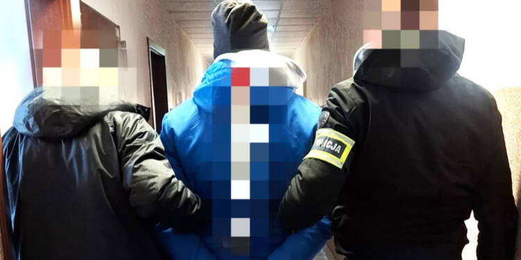 Siekierą groził znajomej. 40-latek w rękach policji 1 EAttachments9285074d4ba053c19d13581e12477796bcc4ef4 xl