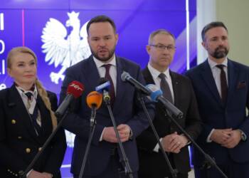 EAttachments9291627ebe39ee1888d172cdd603b0b0f05c602 xl