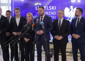 EAttachments929184062684191e00b4470100d276bfc6244ae xl