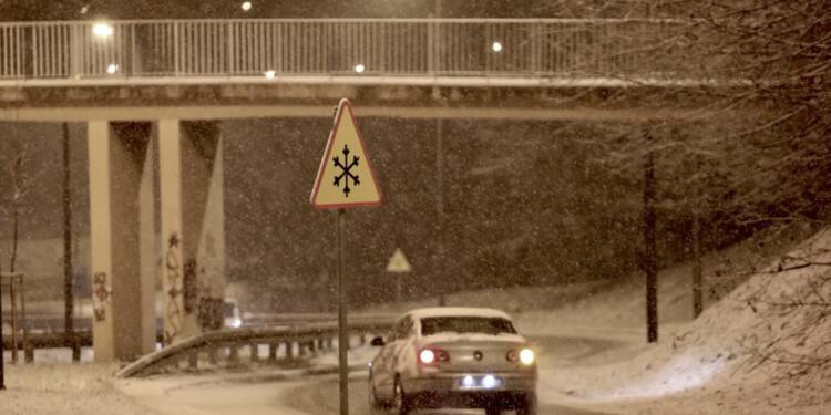 Marznące opady na południu Lubelszczyzny. Ostrzeżenia i akcja drogowców 1 EAttachments9294615c8c0efc4567088fa57c7b900f6630201 xl