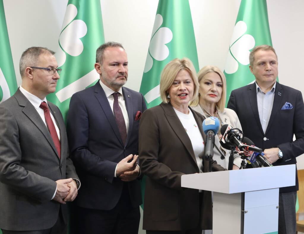 EAttachments9296964aae6cfede1fbb068420c273ce4cbcfa5