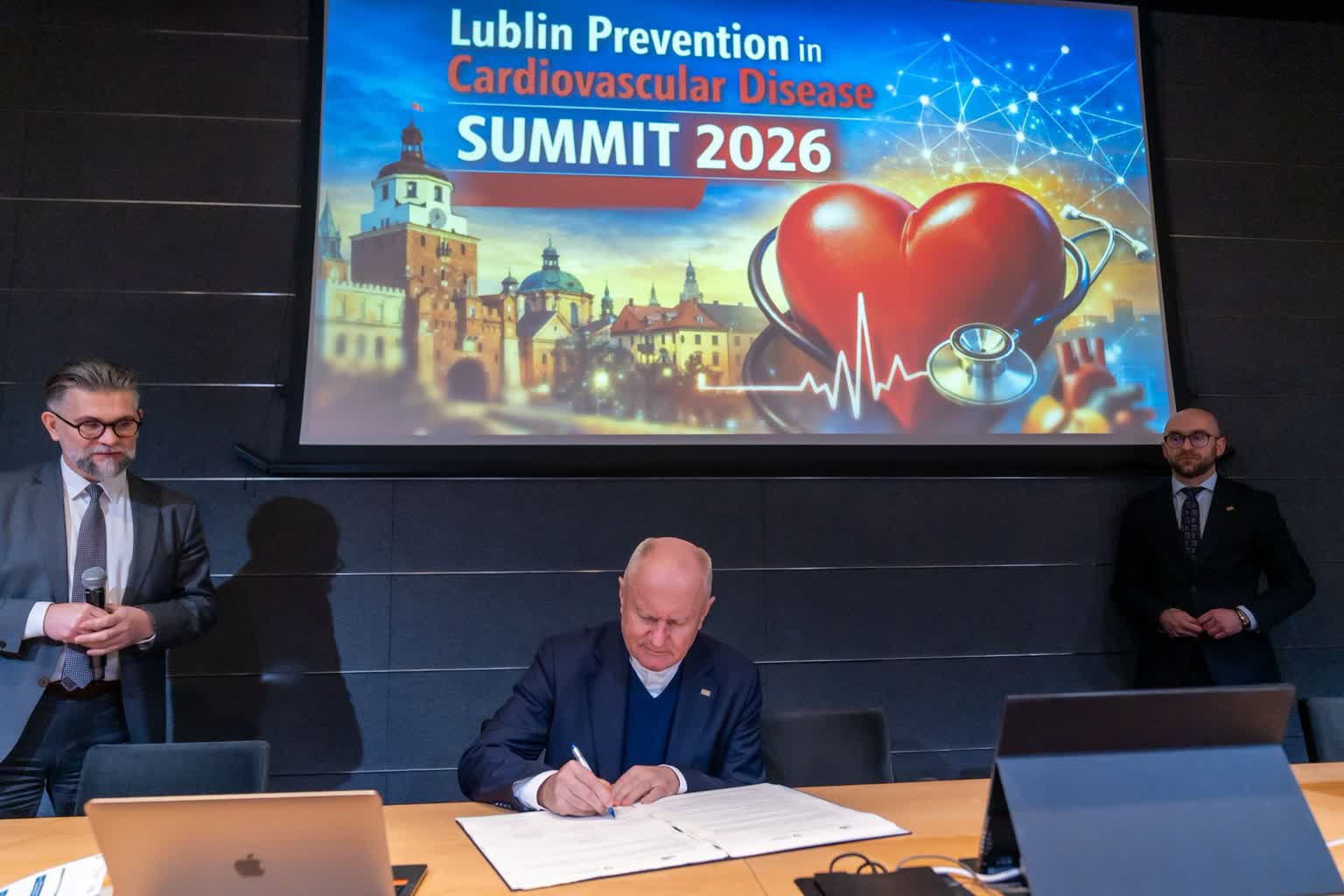 Profilaktyka bez granic. Lublin miejscem międzynarodowej debaty o sercu 3 622605762_1344486067718446_6792330750533913103_n.jpg