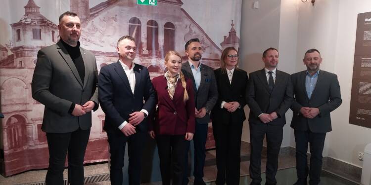 EAttachments9306199df69fc1479df58406044e9366cafa642