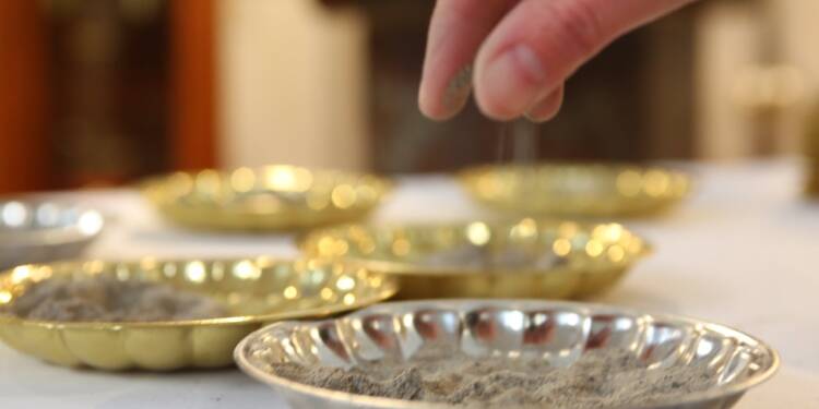 2021-02-17T13:53:53:18 ,  Fot. Piotr Michalski 
2021.02.17. LUBLIN . SRODA POPIELCOWA . KOSCIOL PW SWIETEJ RODZINY W LUBLINIE .
FOT. PIOTR MICHALSKI