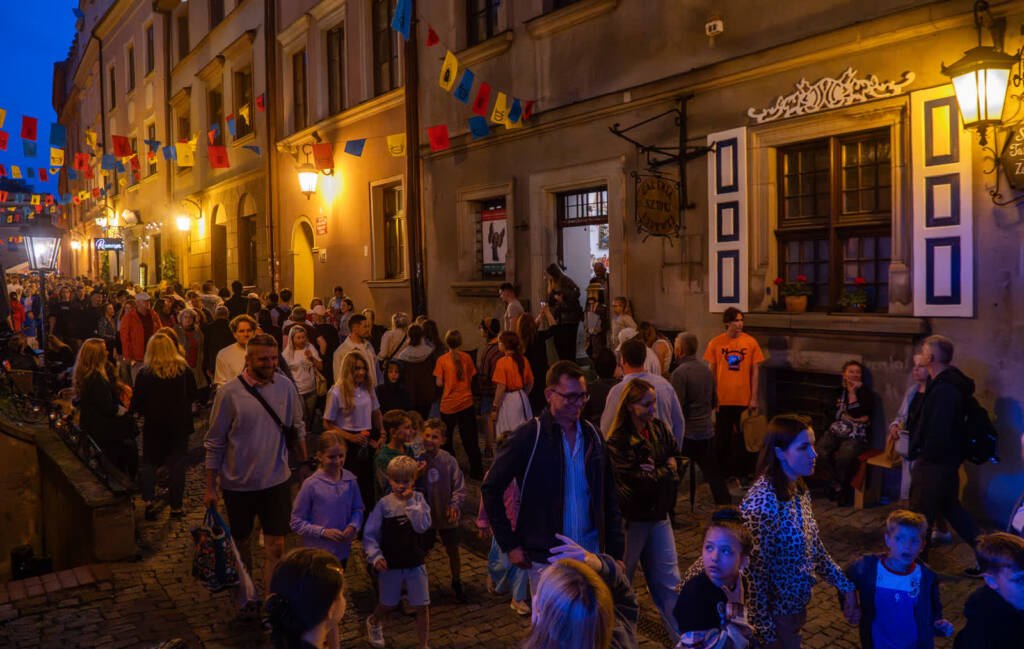 Ponad 100 pomysłów. Artyści i animatorzy kultury szykują „Dobrą Noc” 1 EAttachments8771125ed8590ba649cf125d7d1a0f27e0b9e09 xl