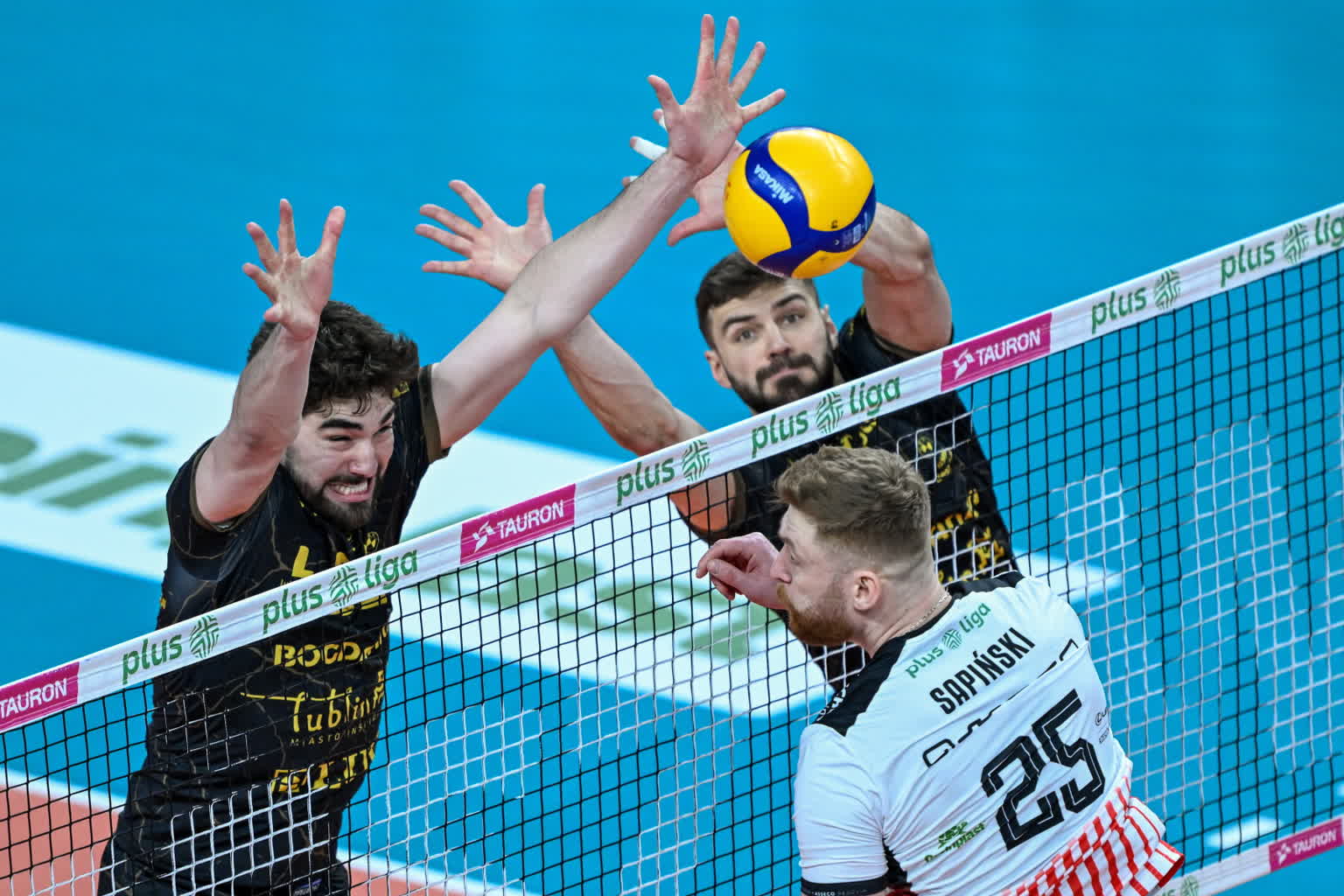 Lider traci fotel. Bogdanka LUK Lublin pokonana w tie-breaku w Rzeszowie 2 mid-26201185.jpg