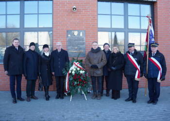 EAttachments930903798e11a1dc45906420bd25ccb11e6951d xl