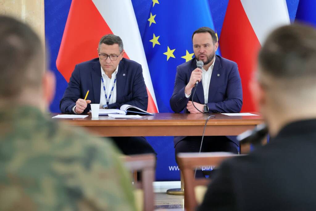 EAttachments9310779f03b0e6e0b8d775d3ce10a460fe44805 xl