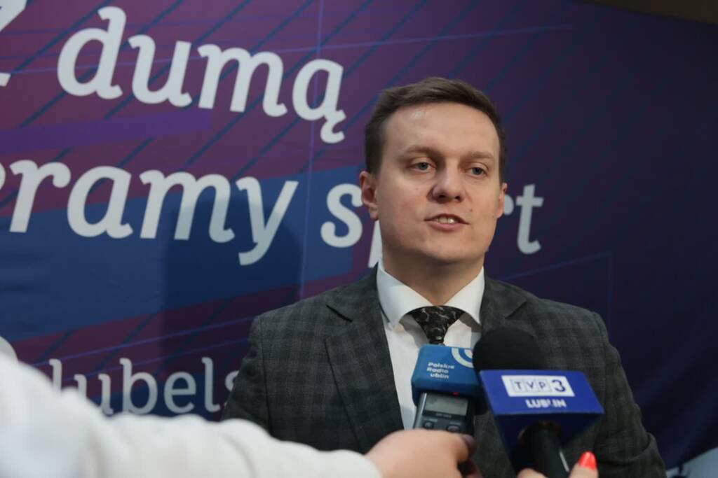 Prezes AZS-u rezygnuje ze stanowiska 1 EAttachments9311660a4a5e436e7a845d207638ac2ffc50c9c xl