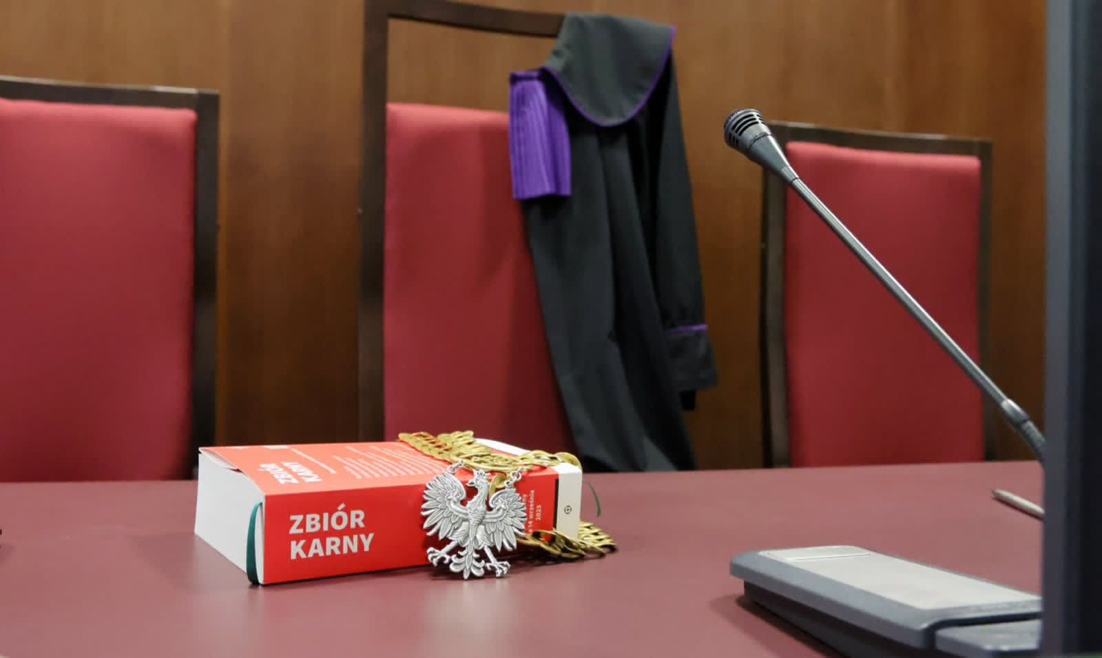 Policjanci oskarżeni o spowodowanie śmierci. Ruszył ponowny proces