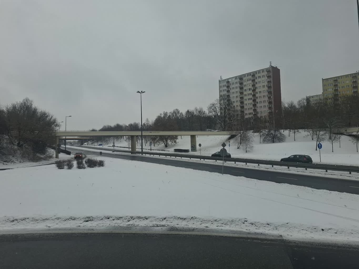 Poprawa warunków na drogach w Lubelskiem. Wieczorem możliwa gołoledź 2 957590f2-0003-4a81-b61f-4645c327bfca.jpg