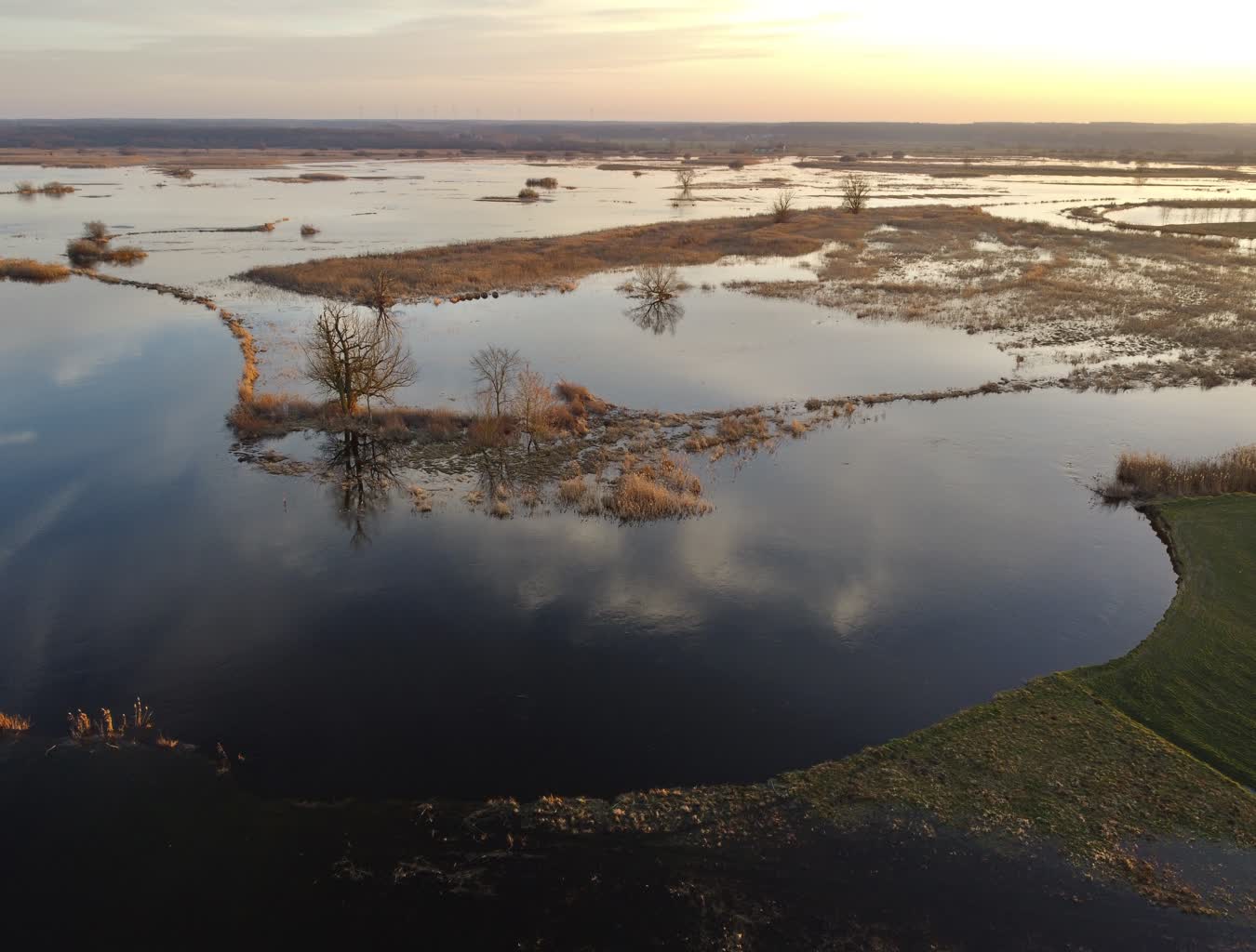 Pradolina Wieprza parkiem krajobrazowym? Pomysł budzi sprzeciw mieszkańców