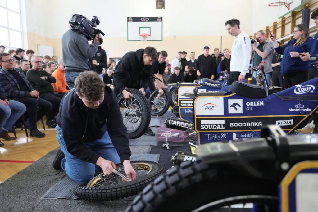 EAttachments93283533e47a640011c208acb4d7b5fffc3c47e xl