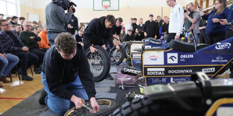 EAttachments93283533e47a640011c208acb4d7b5fffc3c47e xl