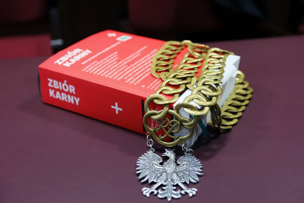 EAttachments9328407d9520fe35f6e3d8fcb2f1e90215802fc xl