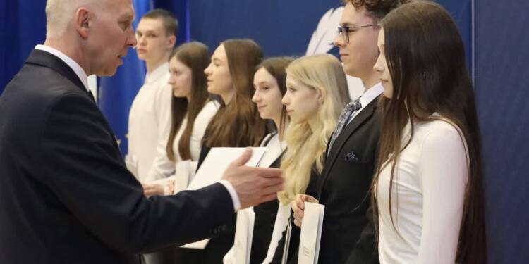 EAttachments93313964ac2ae8381a4d4546dae690d699ae4cd xl