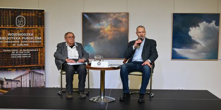 "Kartki holnym potargane". Spotkanie autorskie z Piotrem Wojciechowskim 1 EAttachments9334169bad20a99bf34c0436f13470a202db9fa xl