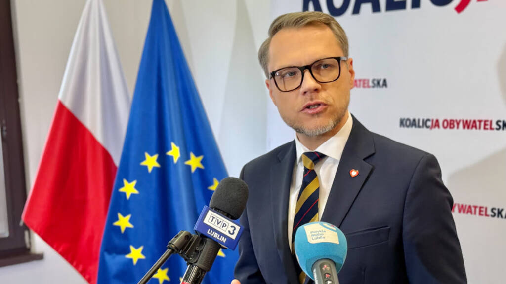 Poseł Michał Krawczyk o głosowaniu przeciwko SAFE: To zdrada polskiego bezpieczeństwa 2 EAttachments9334741fc30dfa516cb0404680f62c4638f818c xl