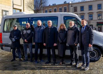 EAttachments9337550ed016311acd3479efa5d46c99c87a4cd xl