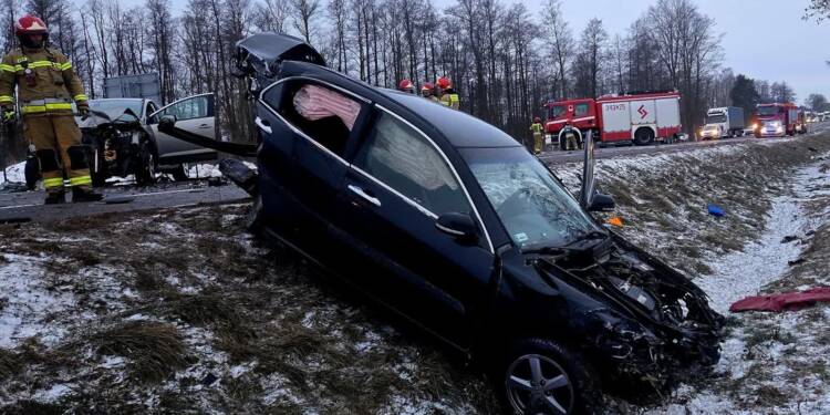 Droga krajowa nr 2 zablokowana po wypadku 1 EAttachments9340881d6ba83ff365cedb04a2cd50d2554060c xl