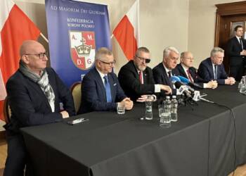 Grzegorz Braun w Zamościu krytycznie o KSeF i SAFE 2 EAttachments93486556d957f41b6ae261bfba8bbf82b2e7007 xl