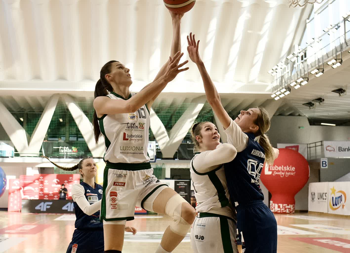 Nie dały szans beniaminkowi. Wysoka wygrana Lotto AZS UMCS Lublin 2 azs 1.jpg