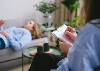 Lawina zwolnień z powodu depresji. ZUS podaje najnowsze dane 2 EAttachments9351158980519370ca61639b20aaa24cfee7ce6 xl