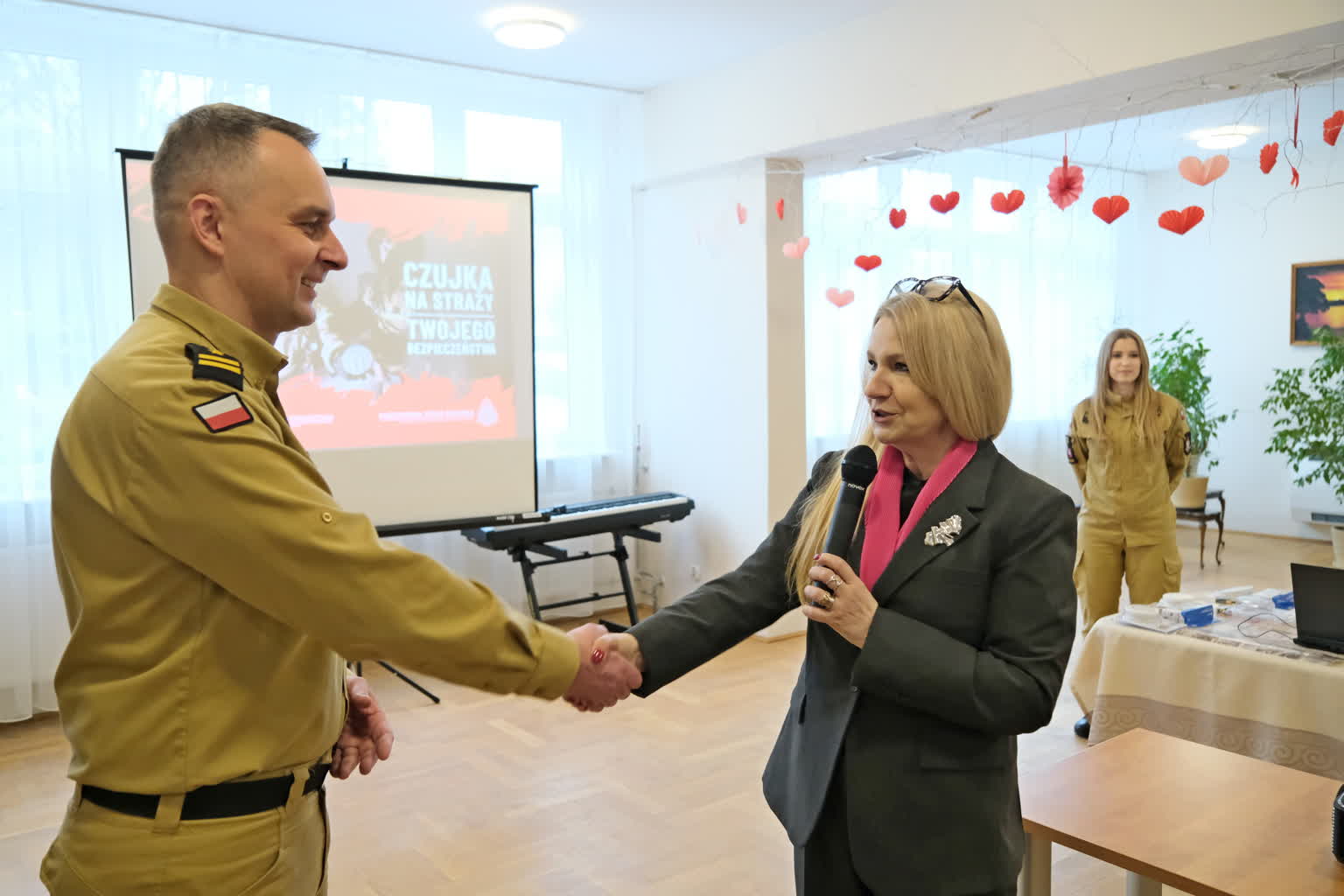 Więcej bezpieczeństwa w domach. Tysiąc czujników dla Lublinian 2 Czujniki czadu i dymu dla mieszkanek i mieszkańców Lublina_fot. Miasto Lublin_2.JPG