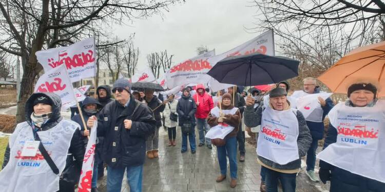 EAttachments9353885023cdee4a6f8ed51df4c0c2c4a903d5e xl