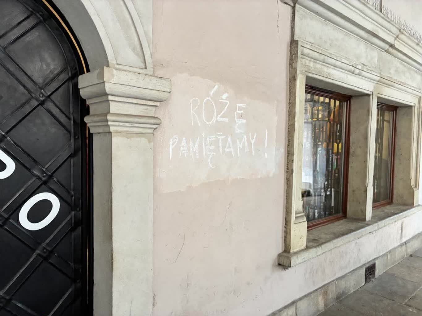 Tablica, polityka i historia. Róża Luksemburg podzieliła Zamościan 5 638841263_2760899804272819_7401102111161091312_n.jpg