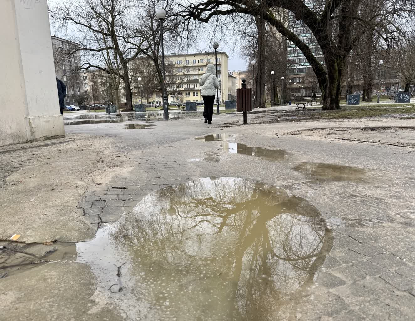 Najpierw zalania i podtopienia, teraz oblodzenie dróg i chodników 2 IMG_3356.jpeg