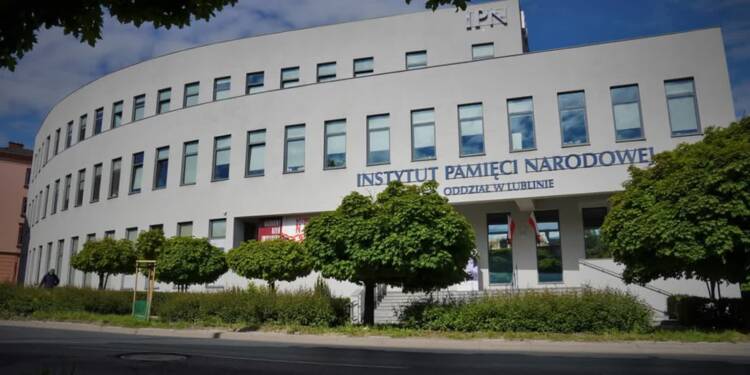 Ostry sprzeciw IPN wobec planów Zamościa. Chodzi o tablicę dla Róży Luksemburg 1 EAttachments93553734357126f8a0ab1636ad62e1f344e7688 xl