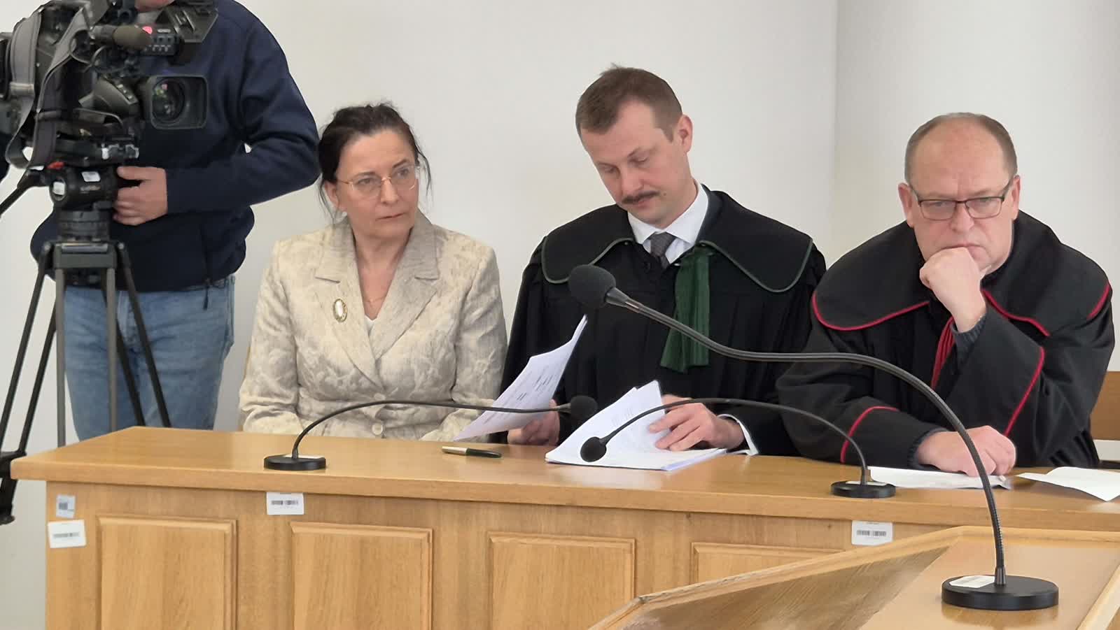 Sprawa krzyża z urzędu wojewódzkiego znów przed sądem 4 dce5b8d4-cc96-4915-92f6-f20a03f3bffd.jpg