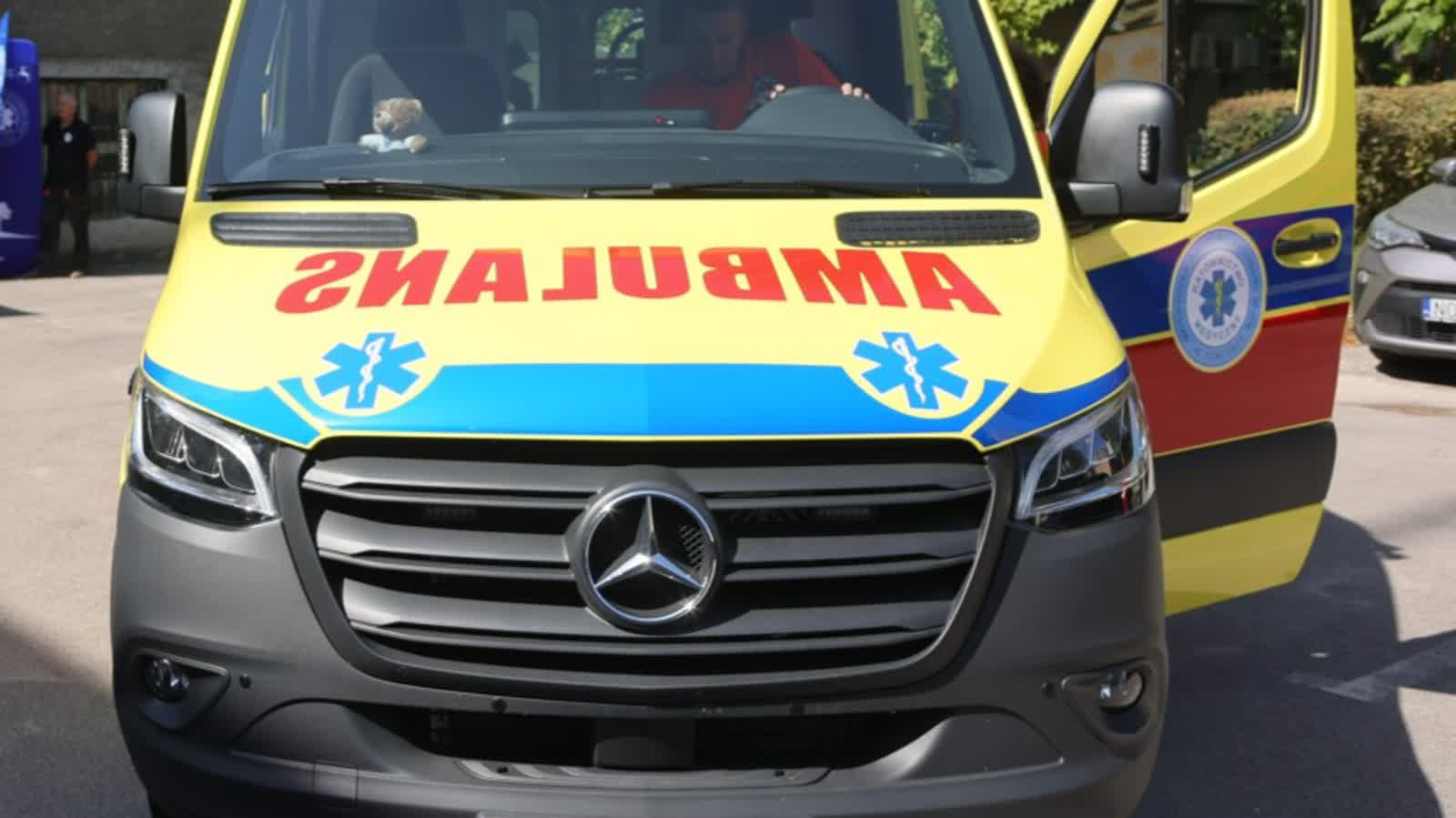 Zderzenie karetki z osobówką. Są poszkodowani