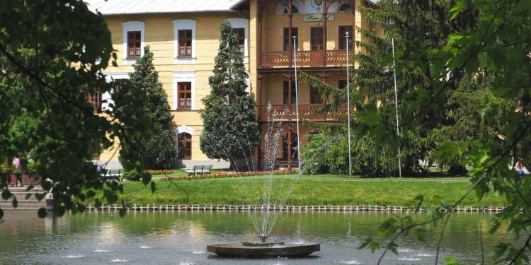 28.02.2026 Maria Brzezińska "Nałęczów w kolorze sepii. Spojrzenie Izabelli" 1 EAttachments4081704bf00e94a8efe97d6085308ec62b8147b