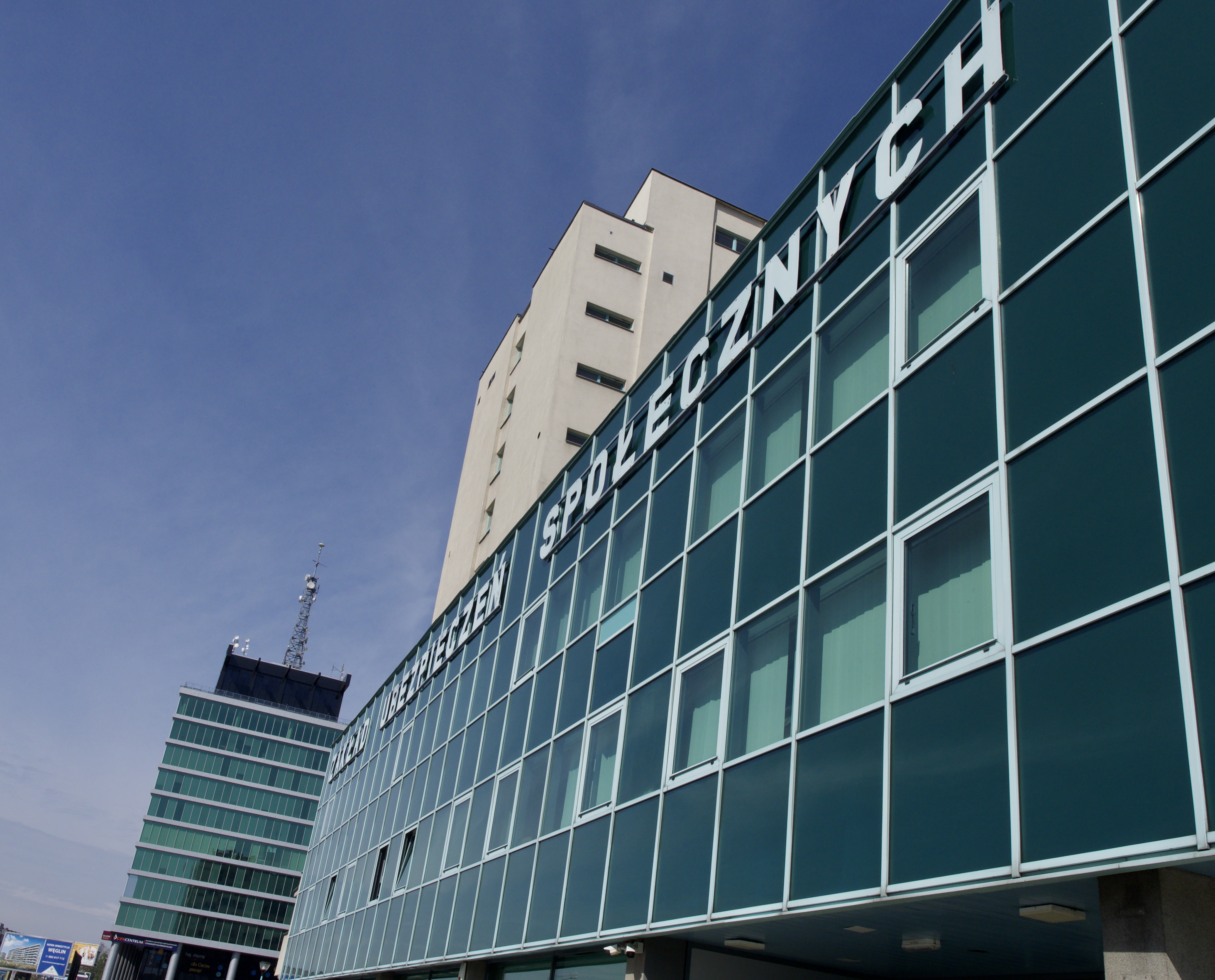 ZUS przypomina o terminie składania wniosków o 800+