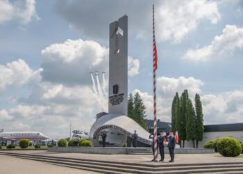 EAttachments84603321862f7b4854b86aa7d818b197ec6652c