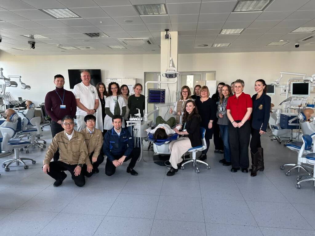 Humanoidalny robot pomoże studentom stomatologii radzić sobie z przestraszonymi pacjentami 1 EAttachments9368282fa1555b1eb5d50a2bab289733a9753b9 xl