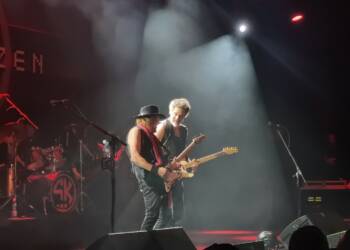 "100% rock'n'rolla" - relacja z koncertu duetu Smith / Kotzen w Warszawie 2 EAttachments9369645684d51247f17d7114fe52433756d8e58 xl