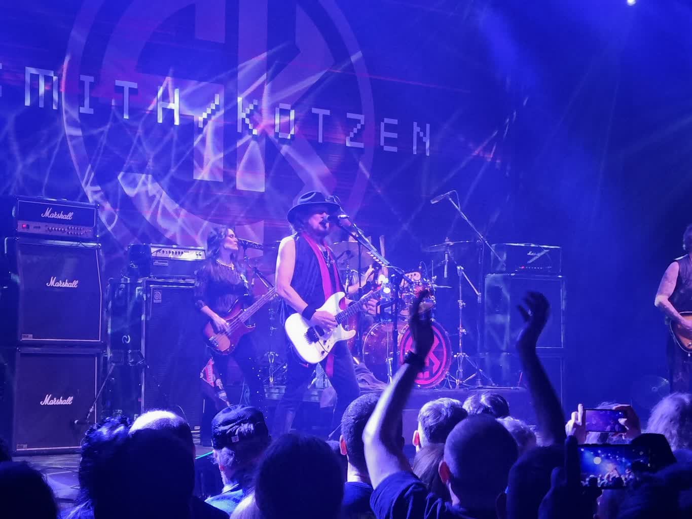 "100% rock'n'rolla" - relacja z koncertu duetu Smith / Kotzen w Warszawie 3 20260302_202939.jpg