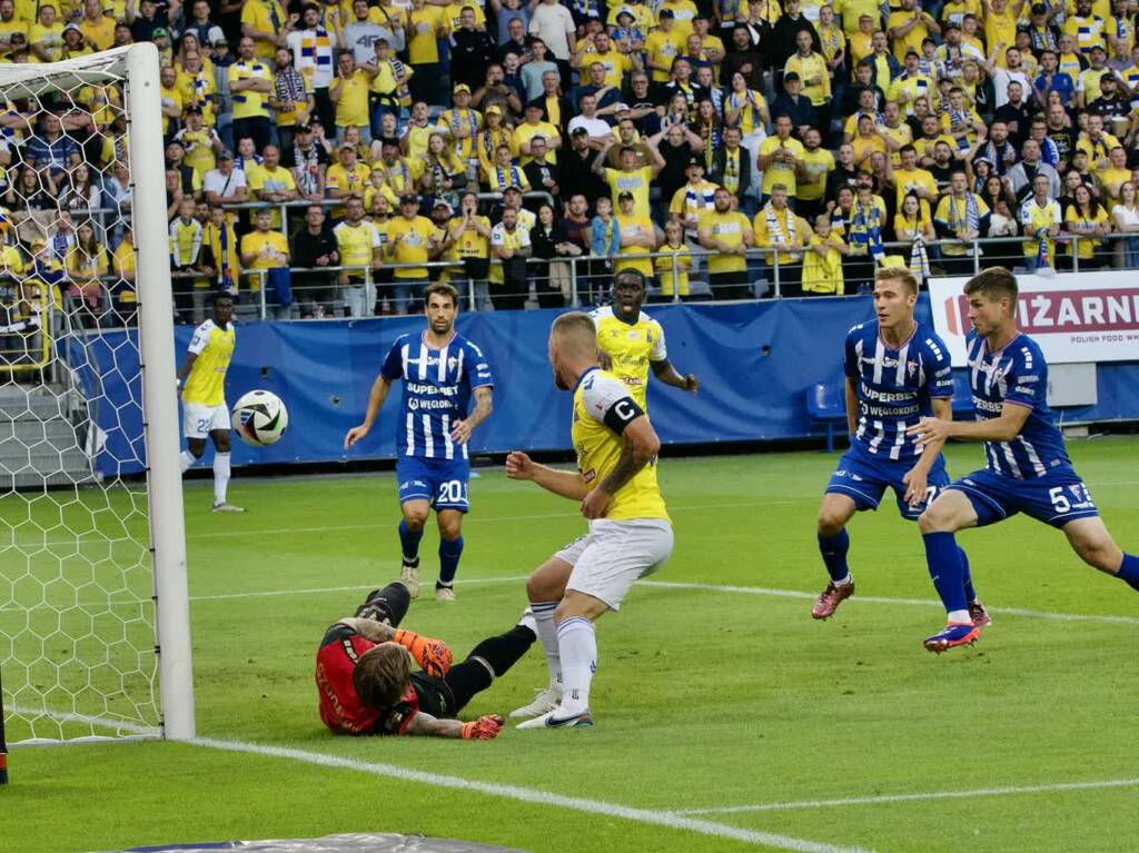 EAttachments9375153b7e39fcc7108aae56f3ce7c03b64183b xl